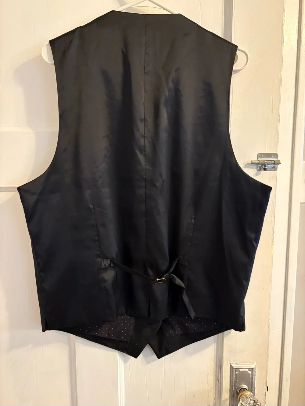 Apt. 9 Men’s Black Vest with Polka Dot Lining